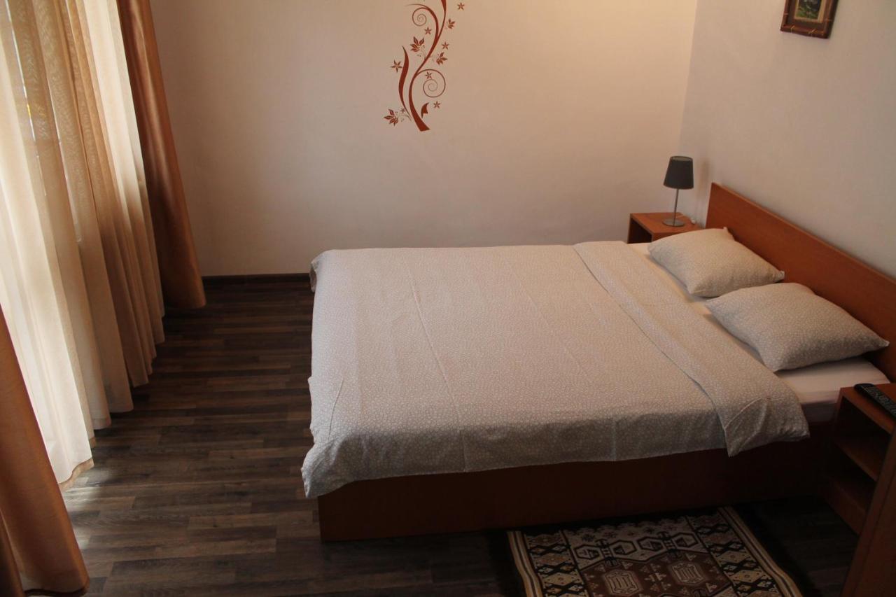 סינאיה Vila Casa Ta מראה חיצוני תמונה