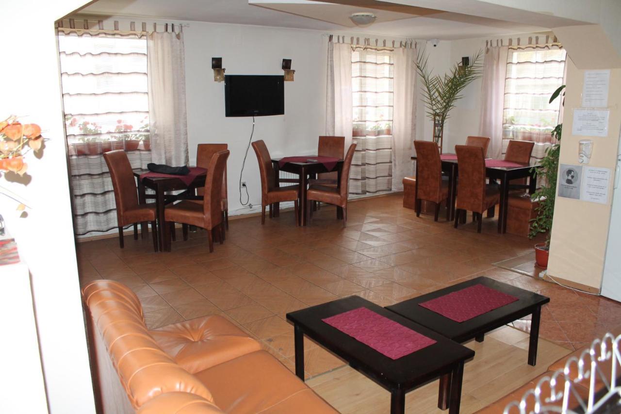 סינאיה Vila Casa Ta מראה חיצוני תמונה